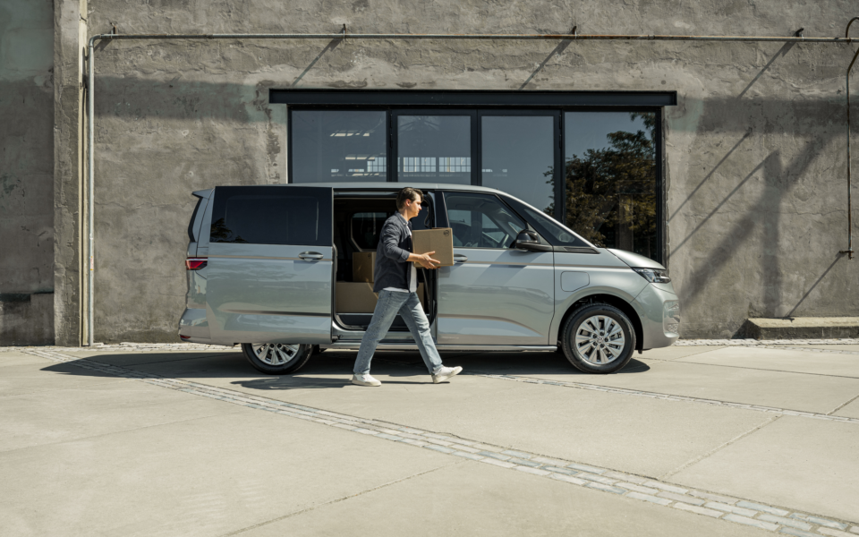 Auto of bus huren voor evenementen bij Euromobil
