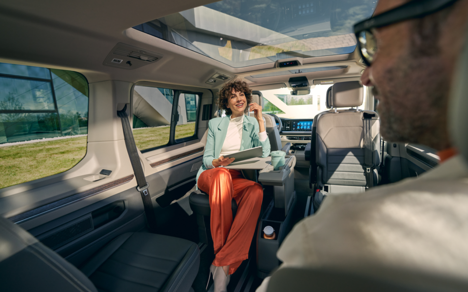 Auto of bus huren voor evenementen bij Euromobil