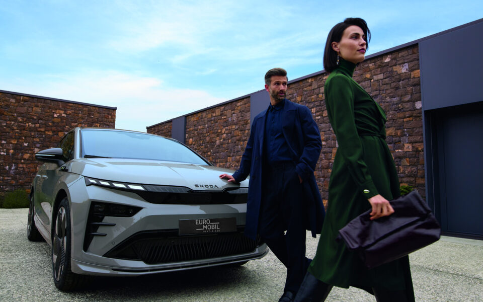 Elroq RS_Coupe_Stills_Lifestyle_euromobil