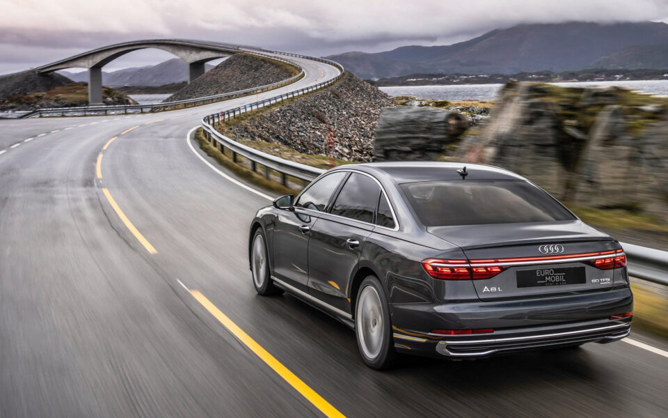 Audi-A8 huren zakelijk of particulier bij Euromobil