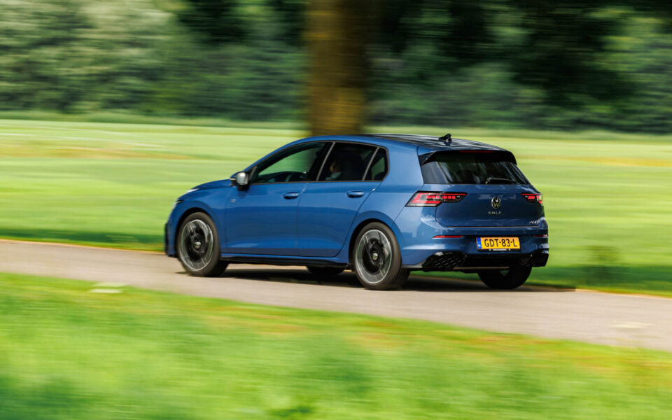 Huur de Volkswagen Golf exterieur links