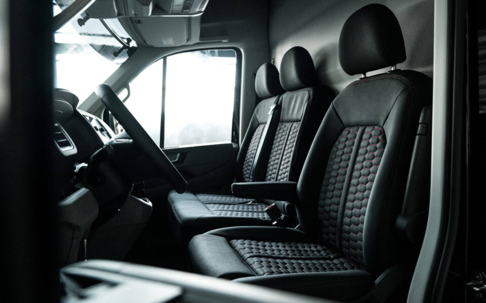 Volkswagen Crafter huren interieur voorzijde