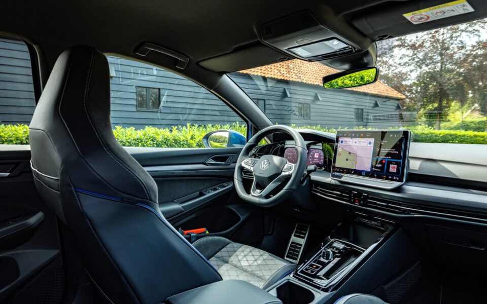 Volkswagen Golf infotainment system huren