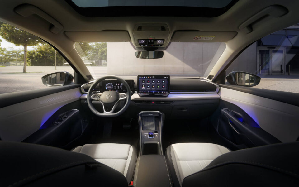 huur de Volkswagen T-Roc interieur huur de Volkswagen T-Roc interieur